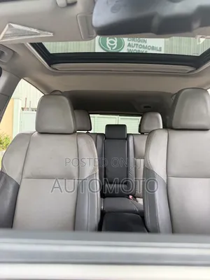 Toyota RAV4 Limited 4dr SUV (2.5L 4cyl 6A) 2014 Silver