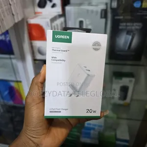 Ugreen 20w Pd 3.0 Usb-C and Usb-a 2-Port Fast Wall Charger