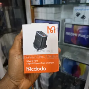 McDodo 30w 3-Port Digital Display Fast Charger
