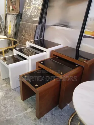 Best Quality Glass Top Cooperate Sidestool Table
