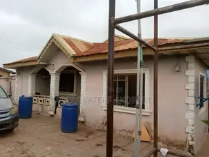 3bdrm Bungalow in Alakuta, Ibadan Polytechnic/University for sale