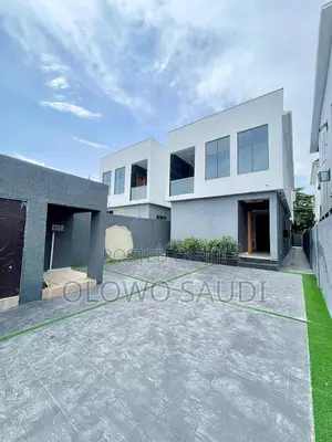 5bdrm Duplex in Ologolo for sale