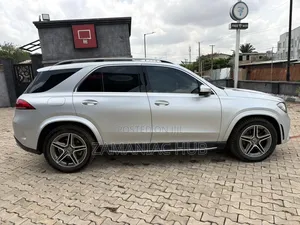 Mercedes-Benz GLE-Class 2021 Silver