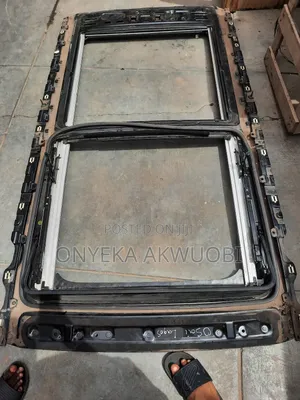 Hyundai Santa Fe Grand Panoramic Roof Mechanism