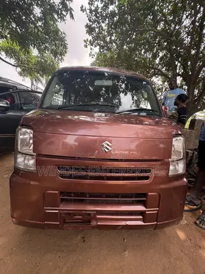 Suzuki Every 2012 Brown