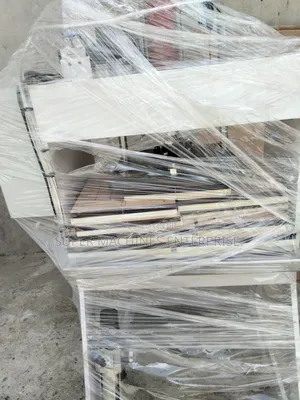 Pneumatic Nylon Punching Machine