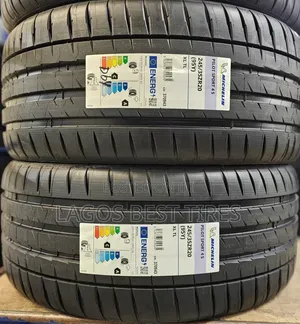 ​ Pair: Michelin Pilot Sport 4 S (245/35zr20) – Brand New!