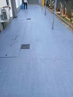Grey Concrete Floor, Shinny Polish , Water Resistant