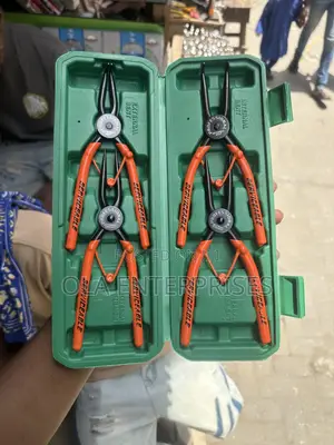 Circlip Pliers Set