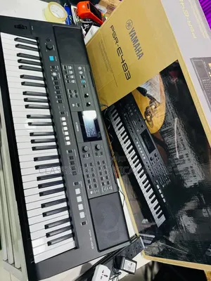 PSR E483 Yamaha Keyboard