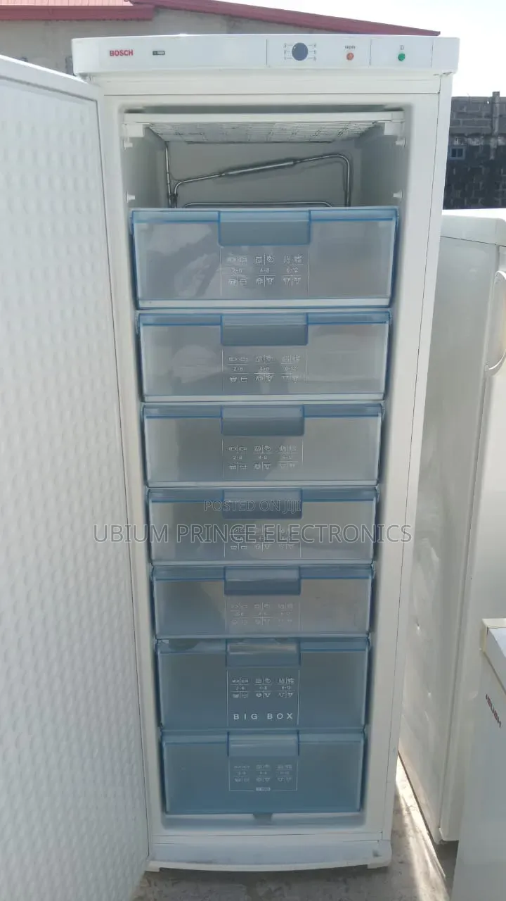 Bosch 7steps Standing Freezer