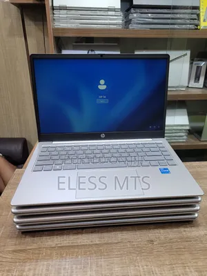 Laptop HP 14-ep0063 8GB Intel Core i5 SSD 256GB