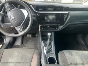 Toyota Corolla 2018 Black