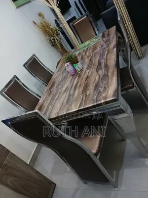 Dining Table+Chairs 6