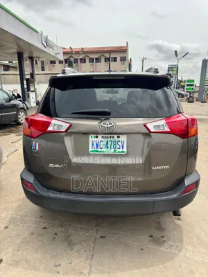 Toyota RAV4 Limited 4dr SUV AWD (2.5L 4cyl 6A) 2015 Gray