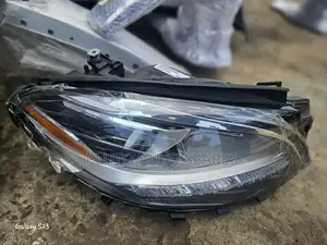 Mercedes Benz Gle 350 Headlights Right Side (Non Charger)