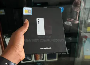 New Samsung Galaxy Fold 5G 512 GB Silver