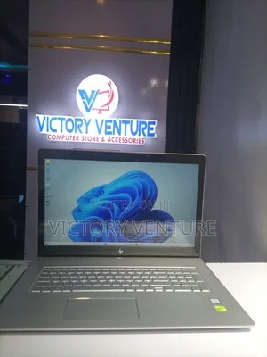 Laptop HP Envy 17 8GB Intel Core i7 HDD+SSD 128GB