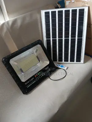 Quality 150watts Solar Flood Light Shines Until Dawn