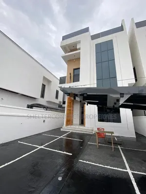 5bdrm Duplex in Lekki Expressway for sale