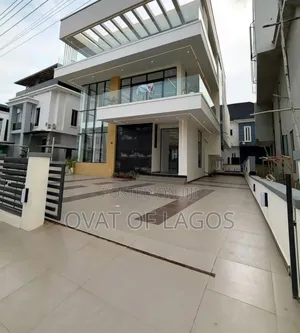 5bdrm Duplex in Megamound Estate for sale