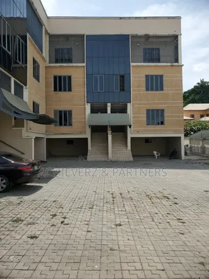 4bdrm Duplex in Maitama for rent