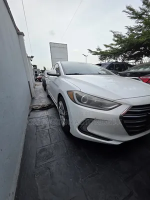 Hyundai Elantra ECO 2018 White