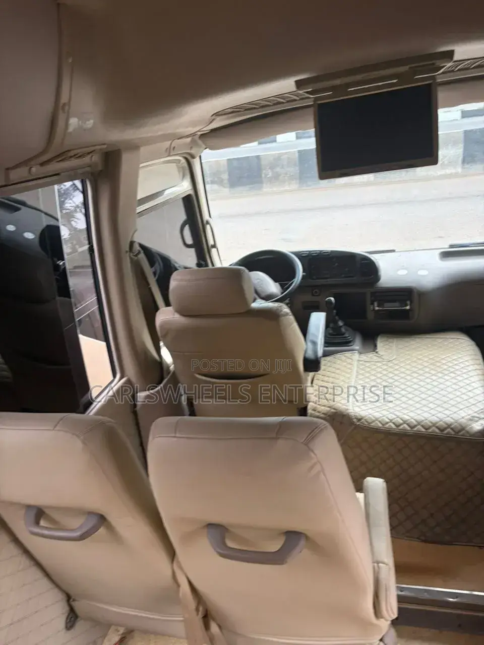 Toyota Coaster 2017 Gold