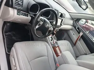 Toyota Highlander Limited 3.5l 4WD 2013 Blue