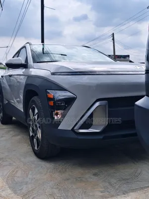Hyundai Kona Limited 2024 Silver