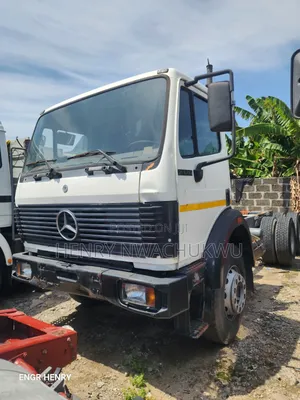 Mercedes Benz 2426 V8 Engine 10tyres 2000 White