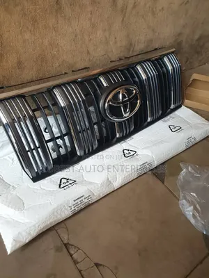 Front Grille Toyota Prado 2018
