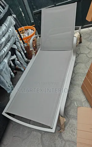 Best Quality Swimming Pool Bed