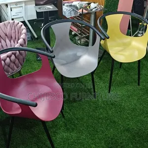 High Quality Bar Restaurant Plastic Chairs