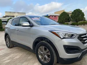 Hyundai Santa Fe GLS 4dr SUV (3.3L 6cyl 6A) 2015 Silver