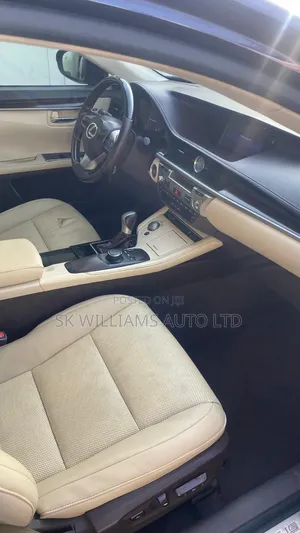 Lexus ES 2016 Blue