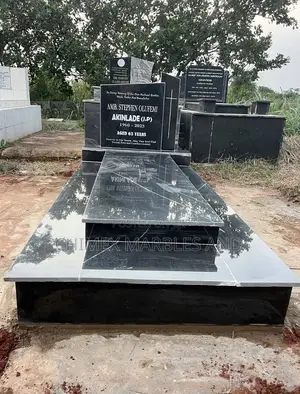 Marble Grave / Tomb