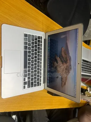 Laptop Apple MacBook Air 2015 8GB Intel Core i5 SSD 256GB