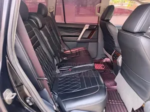 Toyota Land Cruiser Prado 2.7 2022 Black