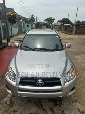 Toyota RAV4 2012 Silver