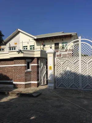 5bdrm Duplex in Eleganza Estate, VGC / Ajah for sale