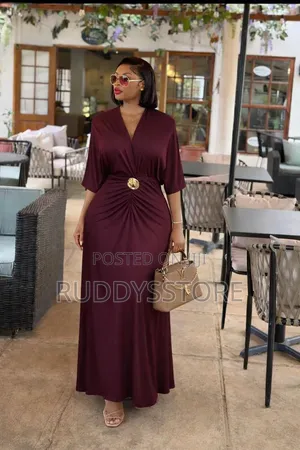 Luxury Brooch Bat Sleeve Midi Dress