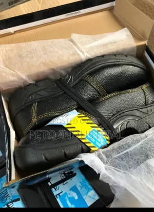 Armstrong Safety Boot.