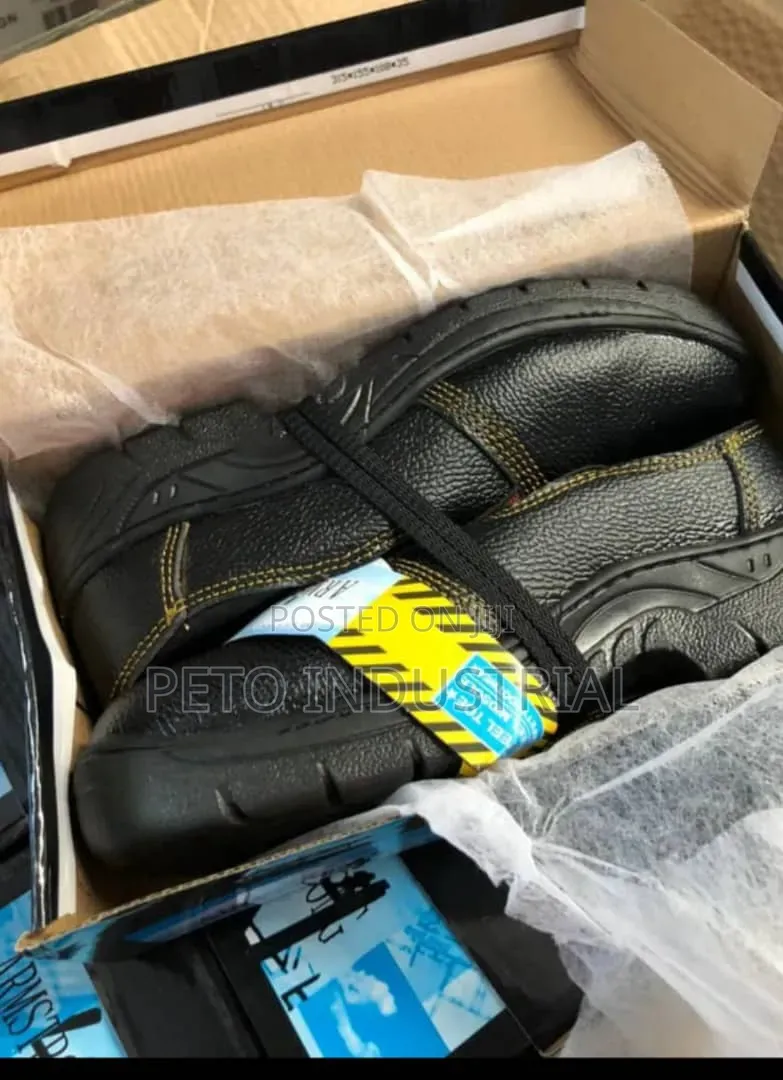 Armstrong Safety Boot.
