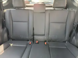 Toyota RAV4 SE 4dr SUV AWD (2.5L 4cyl 6A) 2018 Blue