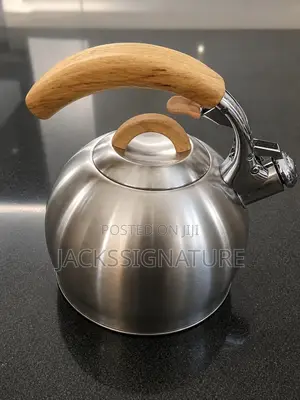 Whistling Kettle (Wood-Handle Design)
