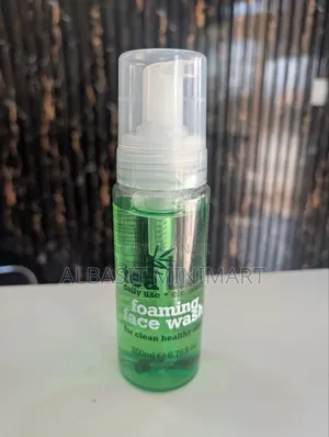 Tea Tree Foaming Face Wash