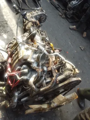 Nissan Exterra 1998 Model Engine and Gearbox, 4-Wheeler.