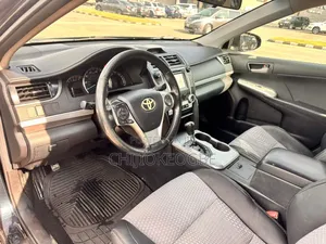Toyota Camry SE 4dr Sedan (2.5L 4cyl 6A) 2012 Green