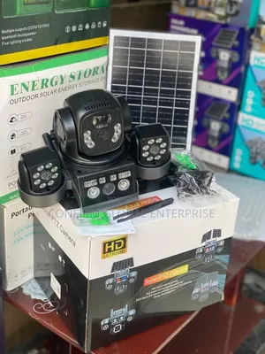 4g Solar Powered Ultra Hd Triple Lens Solar PTZ Security Camera.